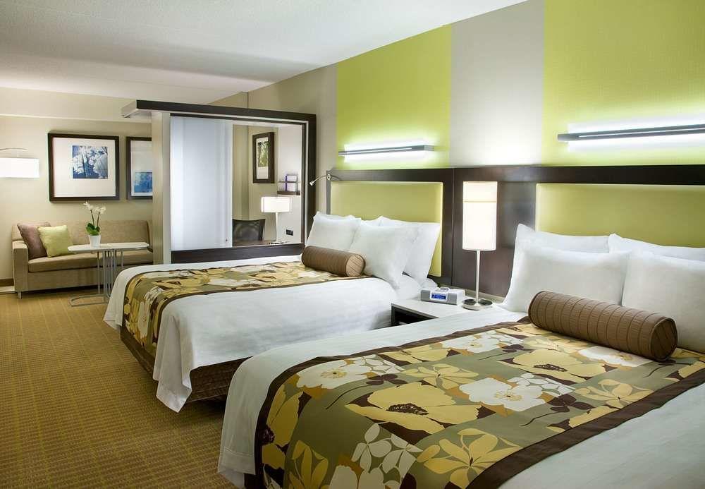 Springhill Suites By Marriott Toronto ווהוגן מראה חיצוני תמונה