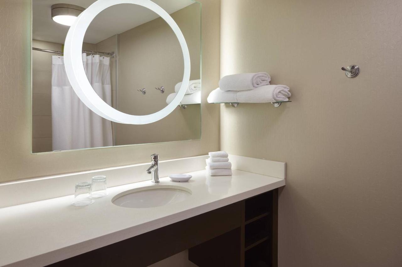 Springhill Suites By Marriott Toronto ווהוגן מראה חיצוני תמונה