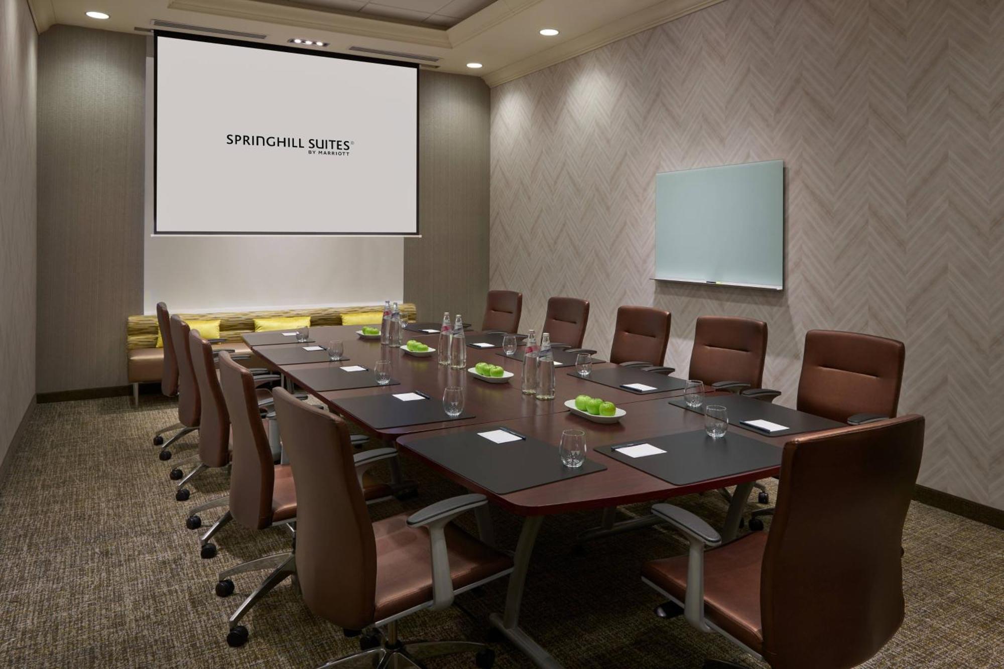 Springhill Suites By Marriott Toronto ווהוגן מראה חיצוני תמונה