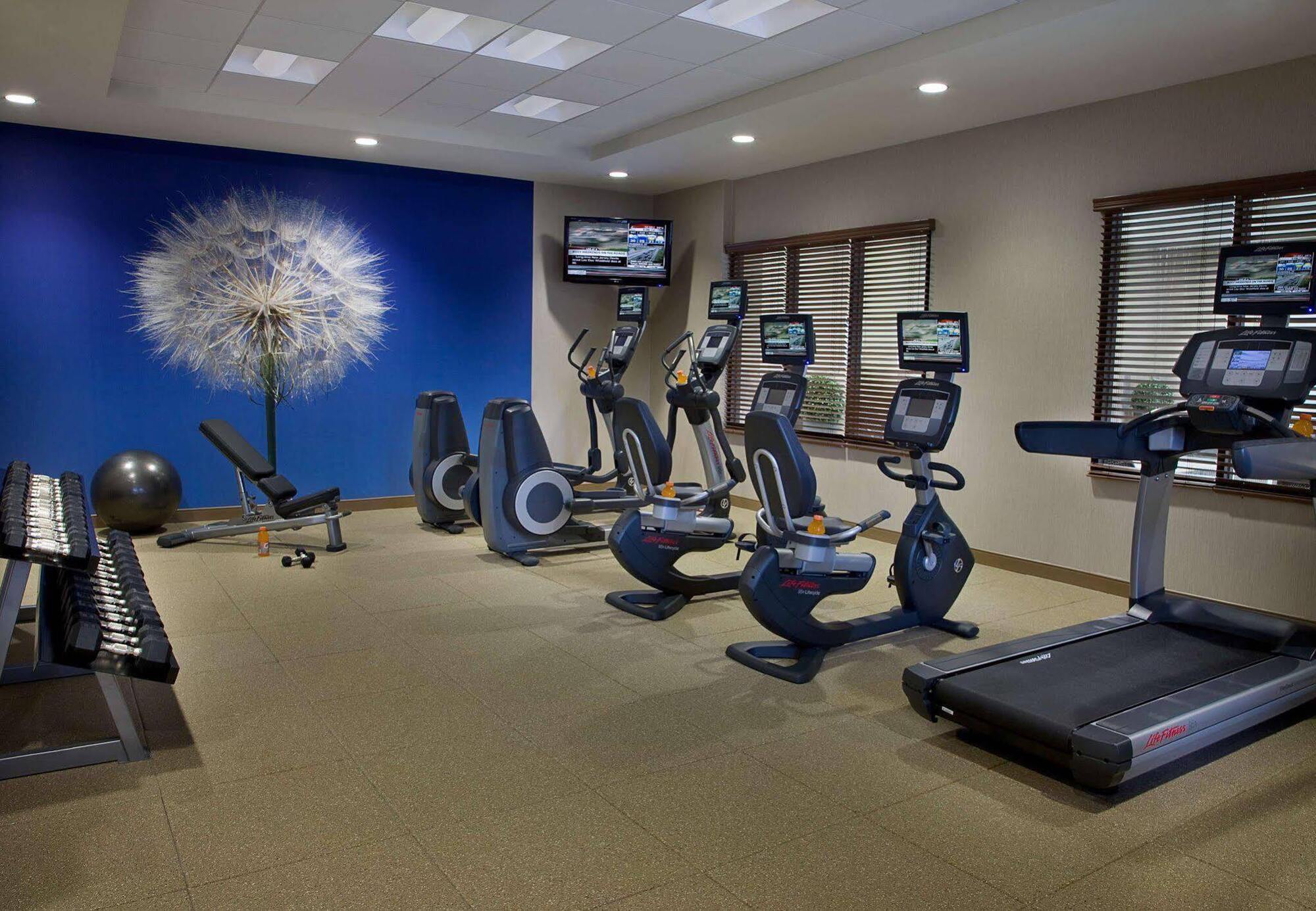 Springhill Suites By Marriott Toronto ווהוגן מראה חיצוני תמונה